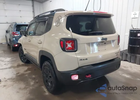 2017 Jeep Renegade Deserthawk 4X4 z USA, uszkodzony, nr VIN ZACCJBCB2HPE78669